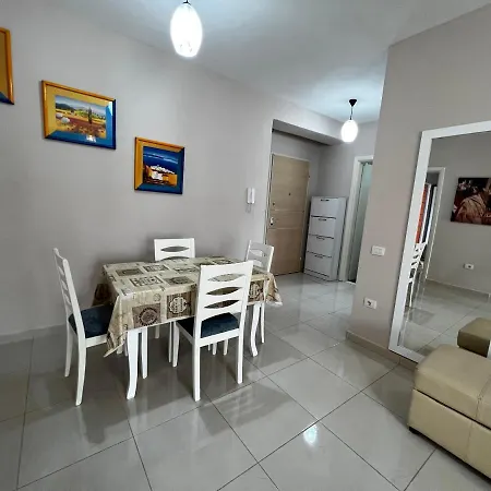 Apartment I 3