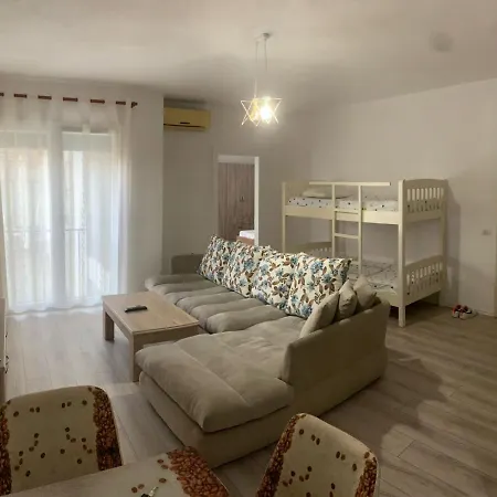 Apartman I 3 *